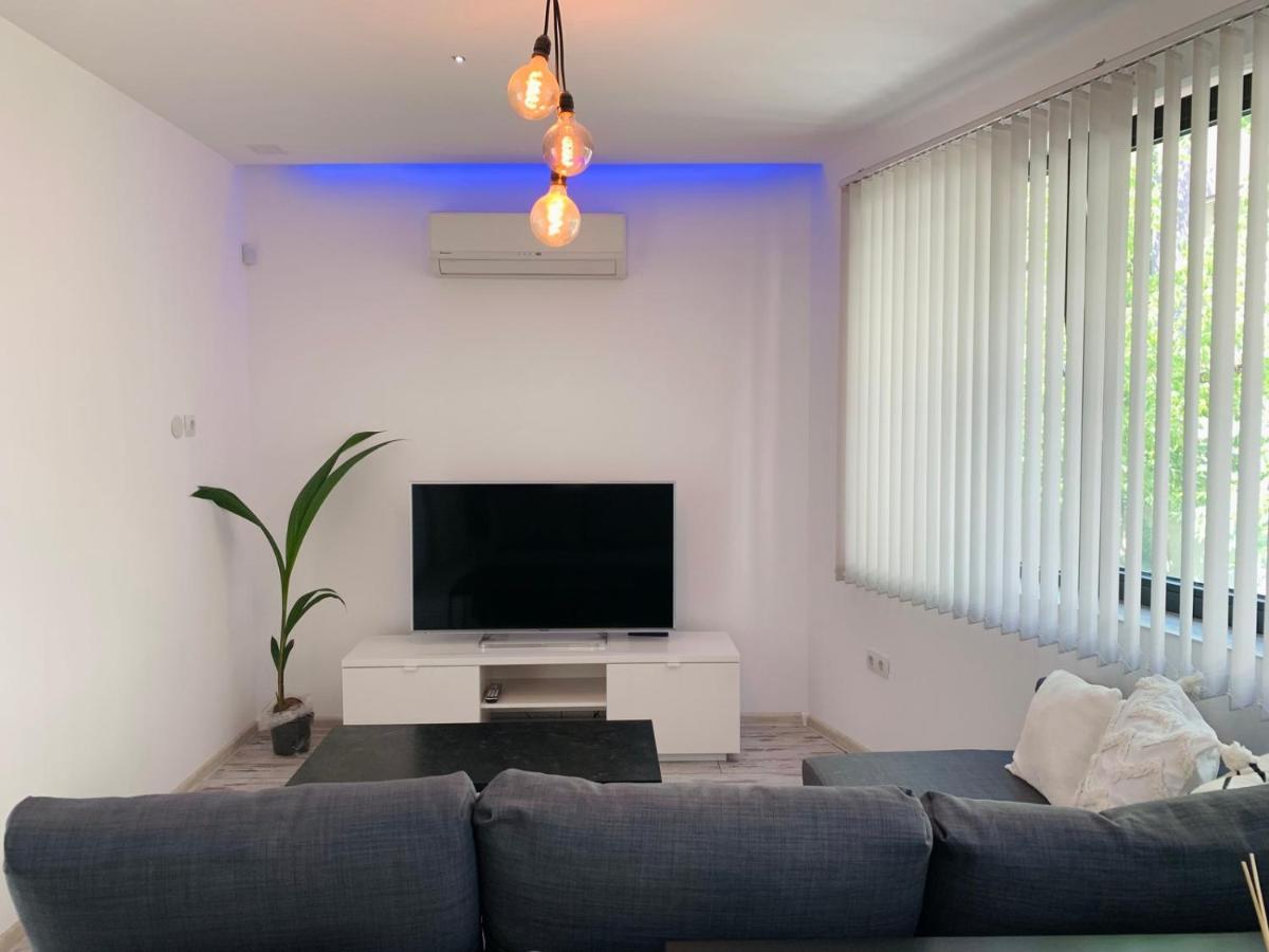 Nordic Style Apartment With Underground Parking 索菲亞 外观 照片